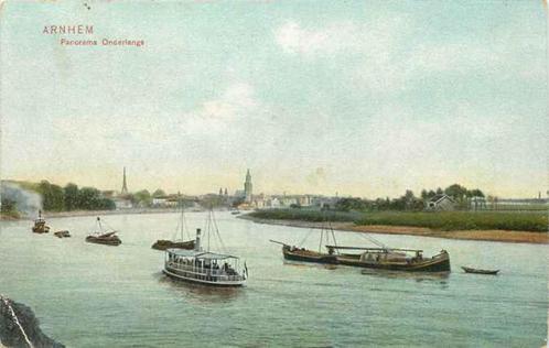 (301-181-047) Arnhem Panorama, Verzamelen, Ansichtkaarten | Nederland, Gelderland, Verzenden