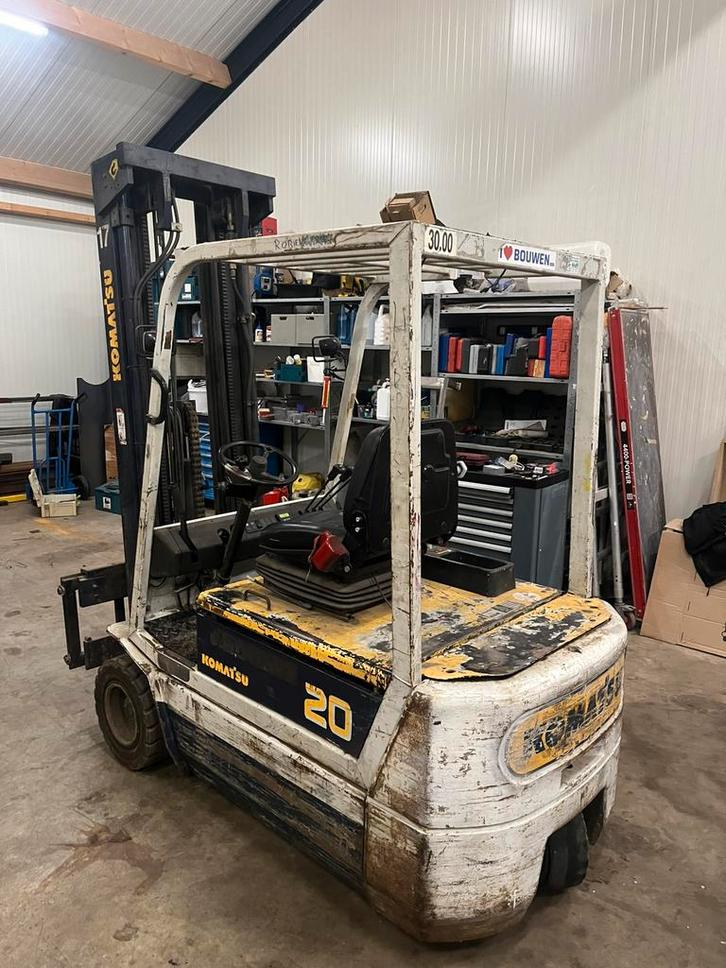 elektrische heftruck opknapper defect ! Komatsu, Zakelijke goederen, Machines en Bouw | Heftrucks en Intern transport, Heftruck