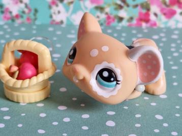 Muis littlest Pet Shop Hasbro met mandje met appel en bandje