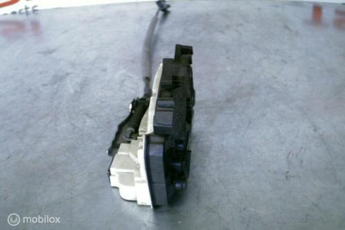 Deurslot mechaniek LA ​​5K4839015L​ ​​VW Polo 6R ('09-'14), Auto-onderdelen, Klein materiaal, Volkswagen, Gebruikt, Ophalen of Verzenden