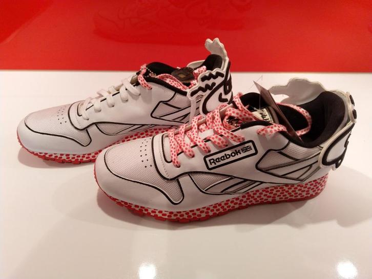 Keith Haring X Reebok sneakers wit/rood 42 EU, Kleding | Heren, Schoenen, Nieuw, Sneakers of Gympen, Wit, Ophalen of Verzenden