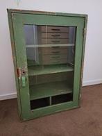 Leuk brocante kastje - perfect voor elk interieur!, Huis en Inrichting, Ophalen, Met plank(en), Gebruikt, 50 tot 100 cm