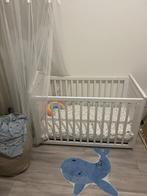 Baby kamer. Ledikant, kledingkast en commode en wandplankje., 105 cm of meer, Gebruikt, 70 cm of meer, Commode