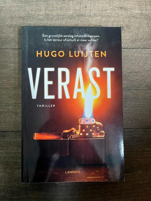 Hugo Luijten - Verast, Boeken, Detectives, Zo goed als nieuw, Ophalen of Verzenden