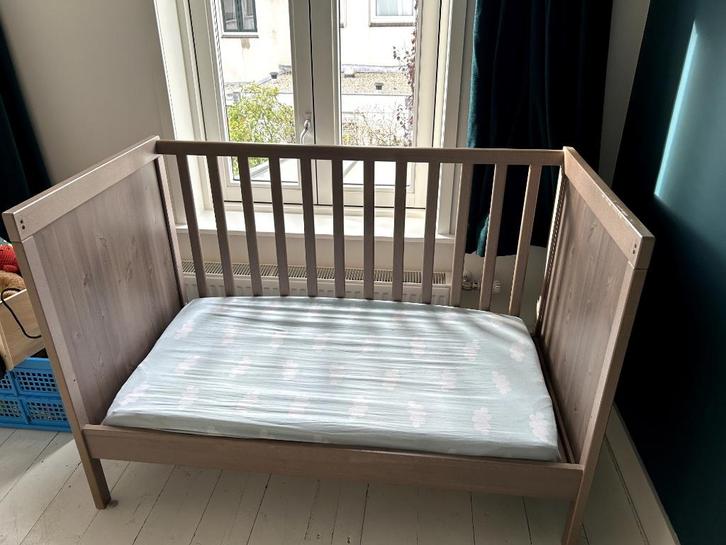 Ikea HIMLAVALV matras, Kinderen en Baby's, Babywiegjes en Ledikanten, Gebruikt, Ledikant, Ophalen