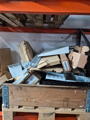 Partij It rack Metalen Onderdelen en Bevestigingsmateriaal beschikbaar voor biedingen