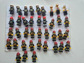 Lego adv29 brandweer city chef rood goud poppetjes  beschikbaar voor biedingen