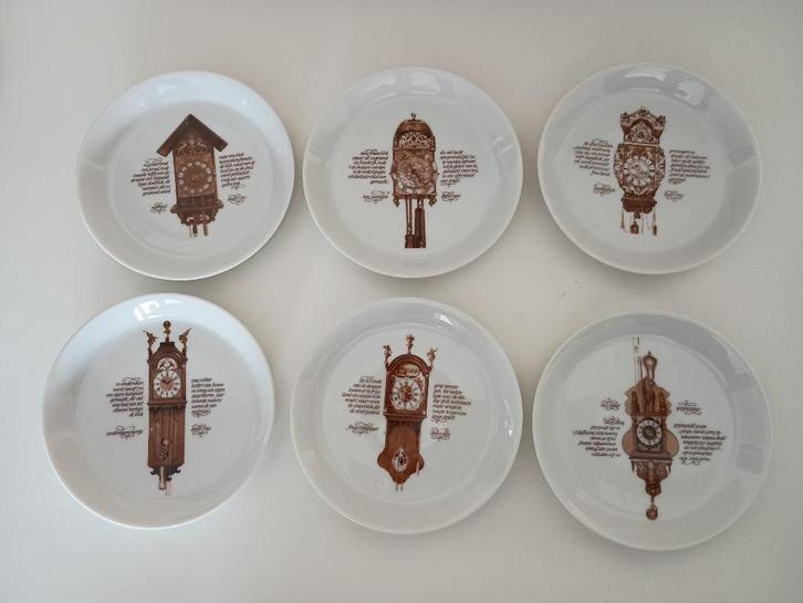 set 6 gebakschotels met klokken decor. Mitterteich, Antiek en Kunst, Antiek | Porselein, Verzenden