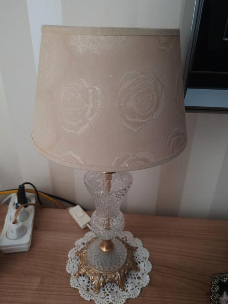 Gezellige Luxe lampen met glassen stand, Huis en Inrichting, Lampen | Lampenkappen, Zo goed als nieuw, Rond, Ophalen