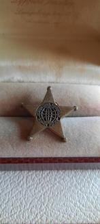 Vintage pin,label Women police, Ophalen of Verzenden