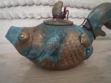 Bronzen antiek theepotje chinees vorm van een vis  beschikbaar voor biedingen