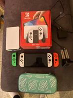 Switch Oled met accessoires + Sandisk nintendo 256 SD, Spelcomputers en Games, Spelcomputers | Nintendo Switch, Ophalen, Zo goed als nieuw
