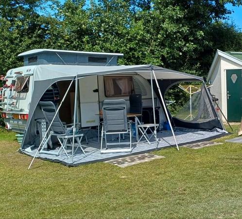 Mooie Kip kompakt EKV adventure caravan, langslaper, wc, Caravans en Kamperen, Caravans, Particulier, tot en met 2, 750 - 1000 kg