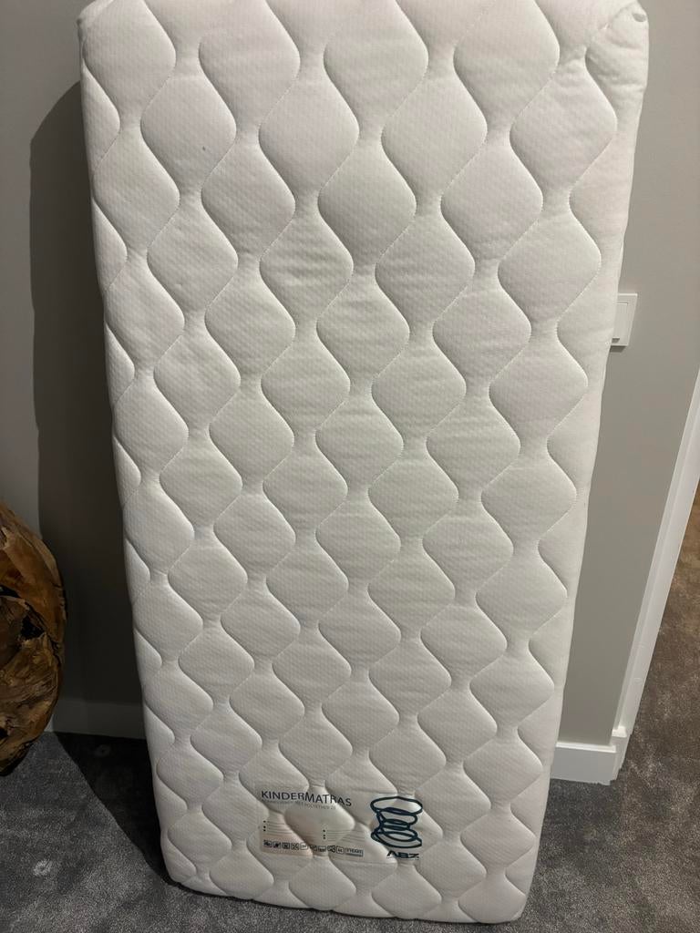 Kinder Matras 150 x 70, Huis en Inrichting, Slaapkamer | Matrassen en Bedbodems, Ophalen, 190 cm of minder, Zo goed als nieuw