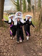 Boerinnen pakken kleurrijk 10x met poffer loopgroep carnaval, Ophalen, Zo goed als nieuw, Carnaval, Kleding
