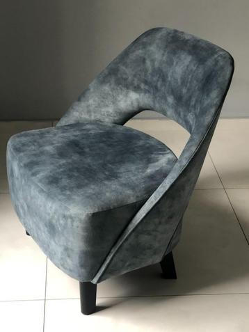 2 hippe club chairs in petrol; design en comfi  beschikbaar voor biedingen