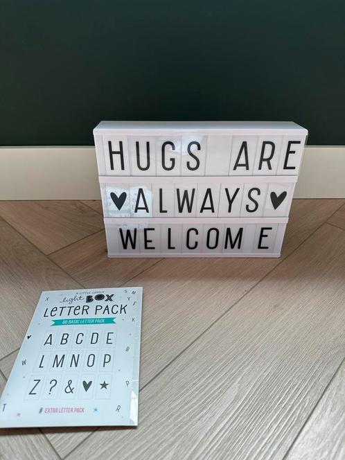 NIEUW! Letterbord lightbox van a Little Lovely Company., Huis en Inrichting, Woonaccessoires | Tekstborden en Spreuken, Zo goed als nieuw