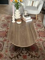 Walnoot kleurige salontafel, Scandinavisch design, Ophalen of Verzenden, Zo goed als nieuw, Ovaal