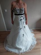 Nieuwe Miss Paris bruidsjurk met hoepeljurk, Kleding | Dames, Trouwkleding en Trouwaccessoires, Trouwjurk, Miss Paris, Wit, Nieuw