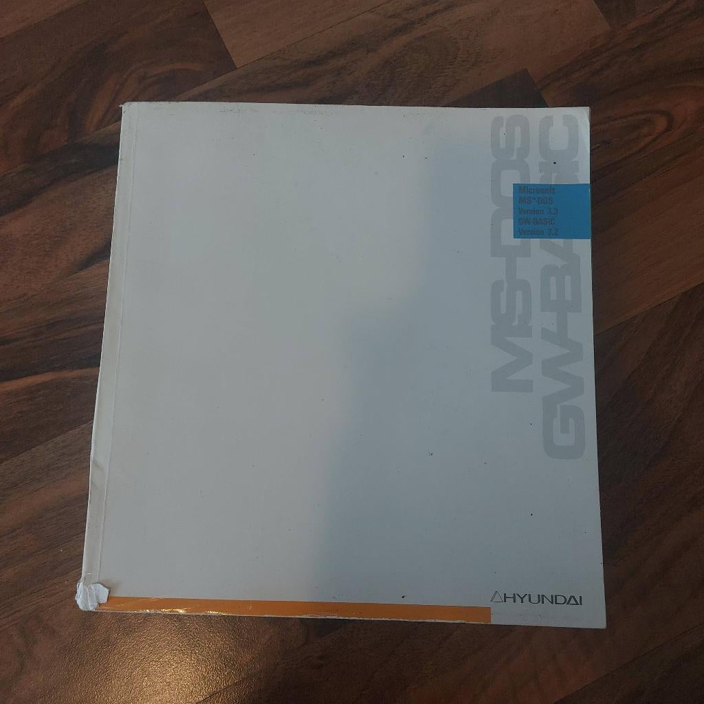 MS-DOS & GWBASIC Book by Hyundai, 579 pagina's, Boeken, Ophalen of Verzenden, Zo goed als nieuw