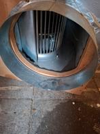 2 afzuigboxen 500 + 1000 kub 1 koolstoffilter nieuwstaat., Tuin en Terras, Kweekspullen, Ophalen of Verzenden, Zo goed als nieuw