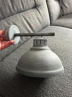 Industriele wandlamp grijs in Nieuwstaat, Huis en Inrichting, Lampen | Wandlampen, Ophalen of Verzenden, Zo goed als nieuw