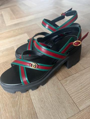 Gucci sandalen size 38 beschikbaar voor biedingen
