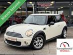Mini 1.6 one airco stoelverwarm. 1e eigenaar 86dkm nw apk, Voorwielaandrijving, Gebruikt, Zwart, 4 cilinders
