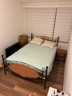 Mooi zwart metalen bed met rotan details, Ophalen, Zwart, Tweepersoons, 140 cm