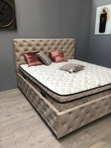  gecapitonneerd bed met opbergruimte 180x200 beschikbaar voor biedingen