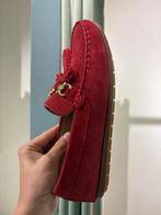 Aqa suede leren loafers rood 39, Ophalen of Verzenden, Zo goed als nieuw, Rood, Instappers