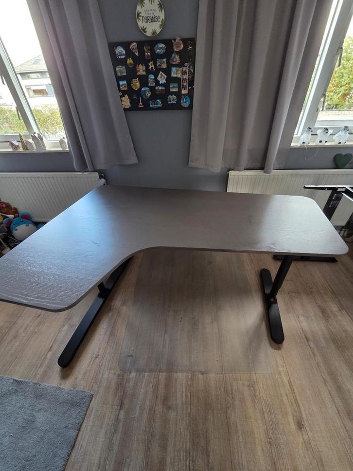 Ikea Bekant hoekbureau, linker hoek., Huis en Inrichting, Bureaus, Ophalen of Verzenden