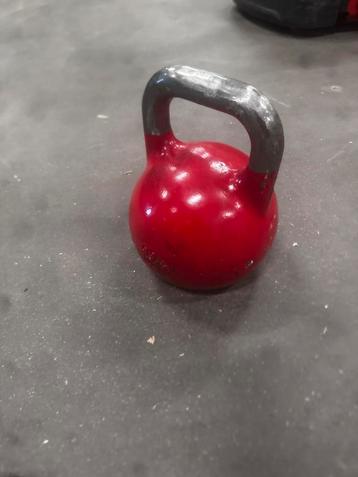 Competitie Kettlebell 32kg beschikbaar voor biedingen