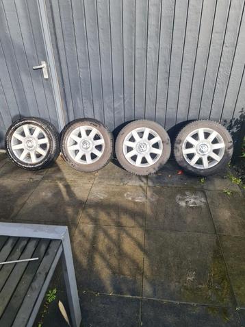 Set Winterbanden met Velgen - VW beschikbaar voor biedingen
