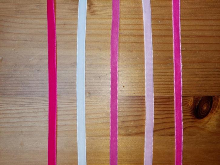 Fluweel band diverse kleuren, Hobby en Vrije tijd, Naaien en Fournituren, Nieuw, Lint, Band of Elastiek, Ophalen of Verzenden