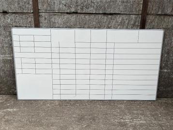 Diverse 2e hands whiteboarden beschikbaar voor biedingen