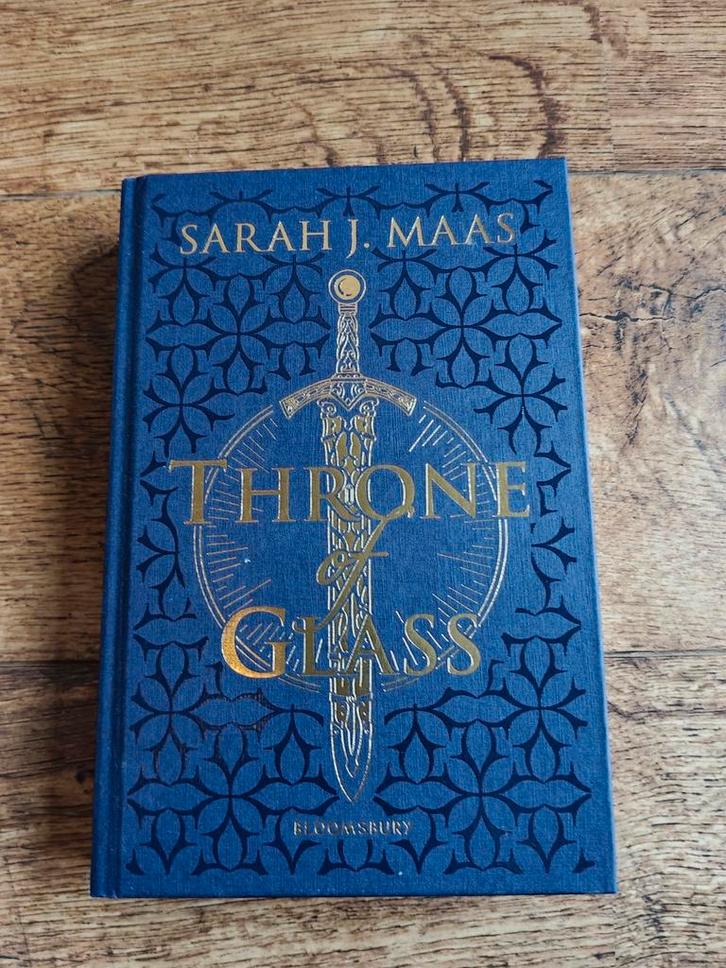 Throne of Glass Collector's Edition - Sarah J. Maas, Boeken, Kinderboeken | Jeugd | 13 jaar en ouder, Nieuw, Fictie, Ophalen of Verzenden