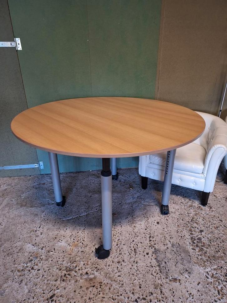 Ronde tafel kantoortafel in hoogte verstelbaar wielen, Huis en Inrichting, Tafels | Eettafels, Gebruikt, 100 tot 150 cm, 100 tot 150 cm