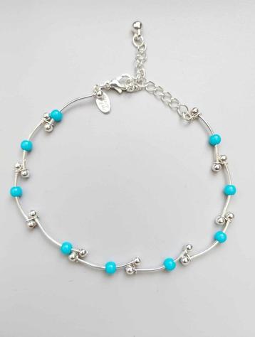 zilverkleurig armbandje met kraaltjes turquoise beschikbaar voor biedingen