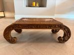 Handgesneden houten bijzettafel, Ophalen