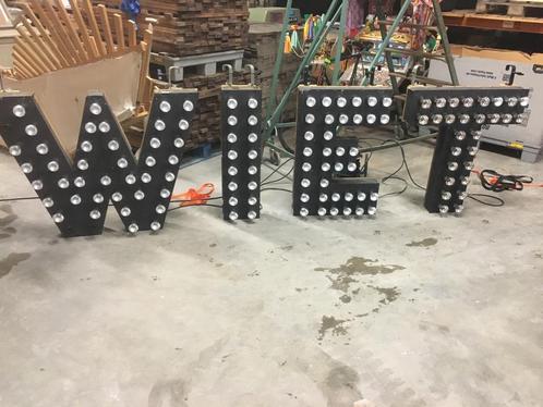 Mega XL licht letters, Hobby en Vrije tijd, Feestartikelen | Verhuur, Ophalen of Verzenden