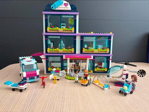 LEGO Friends Heartlake Ziekenhuis - 41318, Kinderen en Baby's, Speelgoed | Duplo en Lego, Zo goed als nieuw, Ophalen of Verzenden