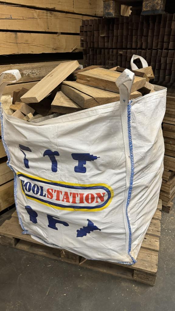 Eiken / Hardhout - Haardhout / brandhout DROOG, Doe-het-zelf en Verbouw, Hout en Planken, Nieuw, Ophalen