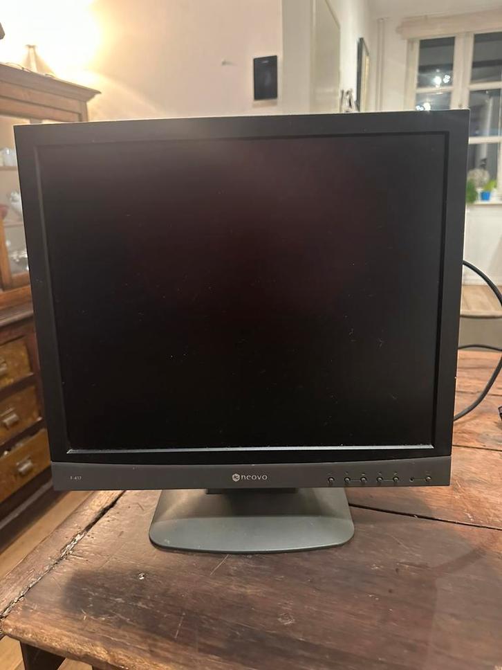 Neovo F - 417, Computers en Software, Monitoren, Zo goed als nieuw, 60 Hz of minder, IPS, Ophalen of Verzenden