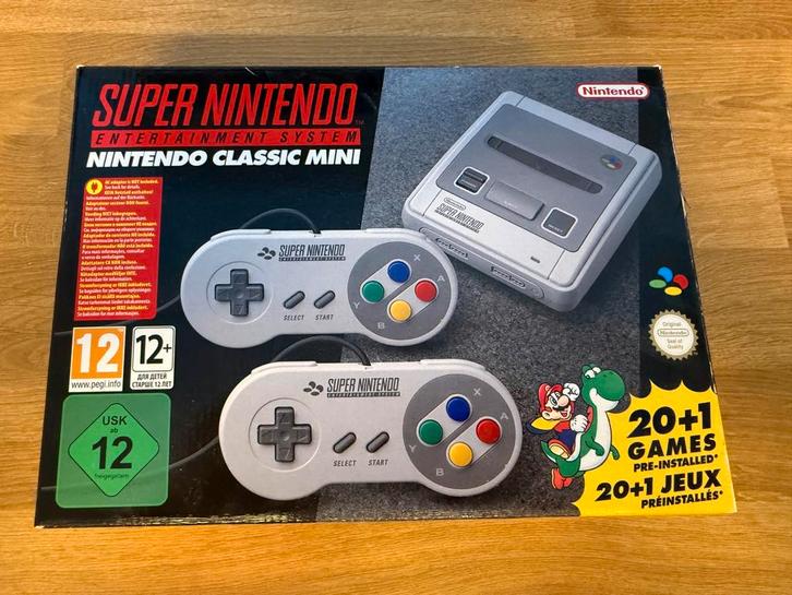 Nieuw in verpakking: Super Nintendo Classic Mini, Spelcomputers en Games, Spelcomputers | Nintendo Super NES, Nieuw, Met 2 controllers