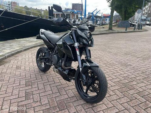 KTM 690 Duke | Black on Black | Lage km stand | Leo Vince, Motoren, Motoren | KTM, Bedrijf, Toermotor, meer dan 35 kW