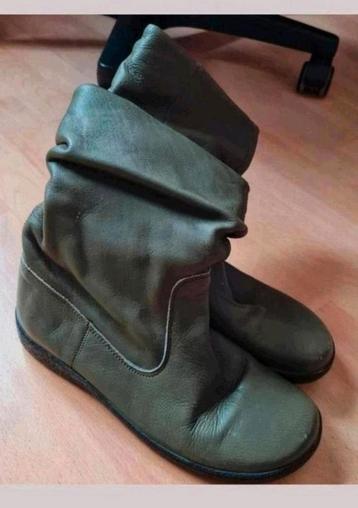 Mooi leren laarsje maat 37.5. Binnenzool 24.5 cm beschikbaar voor biedingen