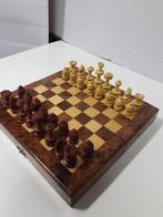 Houten schaakspel en Back Gammon spel, 2 in 1, Hobby en Vrije tijd, Gezelschapsspellen | Bordspellen, Gebruikt, Ophalen of Verzenden