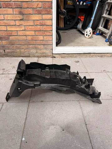 Yamaha XJR Binnenspatbord beschikbaar voor biedingen