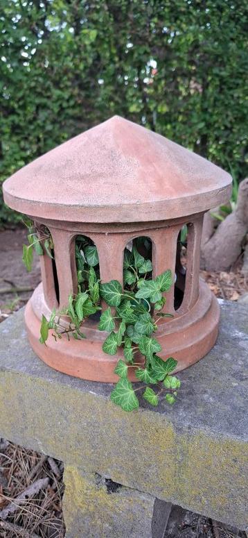 Vintage terracotta schoorsteenpot - chimney - tuinornament beschikbaar voor biedingen